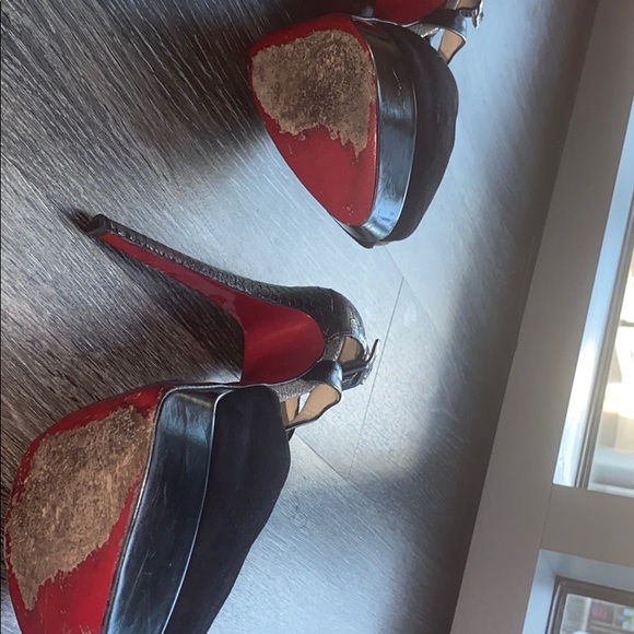 AUTH Christian Louboutin Suede Ankle Strap Pumps - Picture 3 of 5